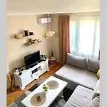 Cute, Spacious In The Heart Of The Old Town Daire *