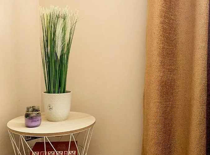 Cute, Spacious In The Heart Of The Old Town